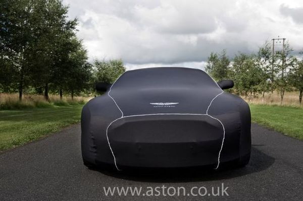 Aston Martin V12 Vantage KONSOLE, ARMLEHNE, ABLAGE teile