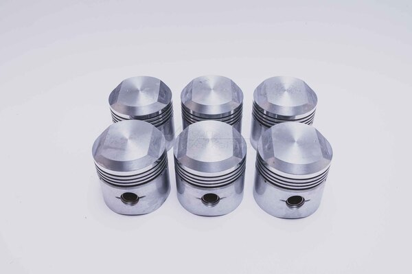 ASTON MARTIN DB4 3.7L PISTON SET - VB023-050-0163C